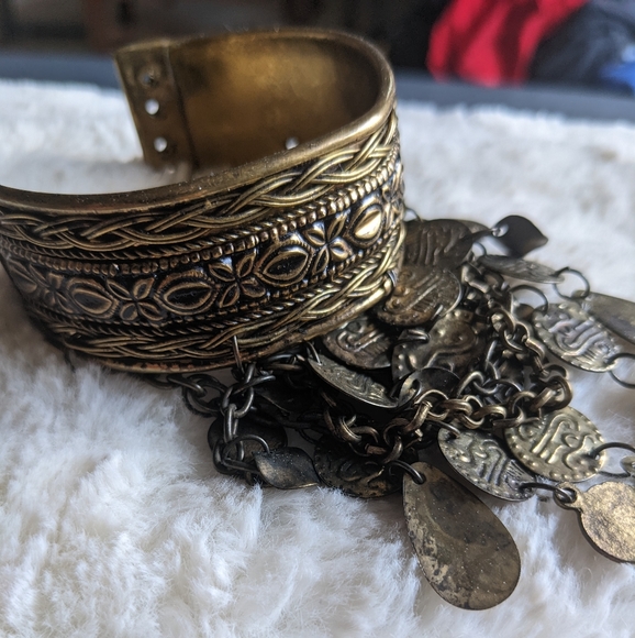 unknown Jewelry - EUC Boho Egyptian Goddess Coin Chain Cuff Brass/Deep Gold